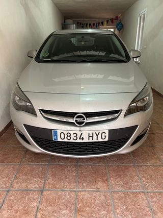 Opel Astra 2014