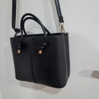 Bolso de mano y hombro Zara negro
