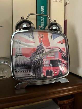 Sveglia da tavolo stile inglese