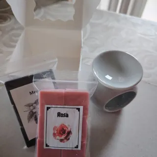 Bruciaessenze con tart e profumi