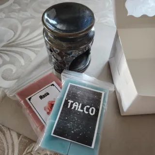 Bruciaessenze con tart e profumi