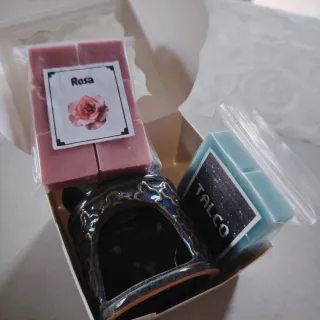 Bruciaessenze con tart e profumi