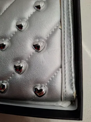 Cartera Love Moschino Plateada Corazones