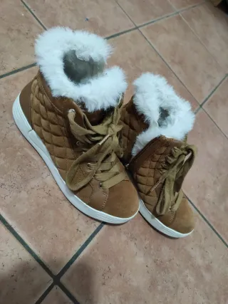 Stivaletti Geox marroni pelliccia