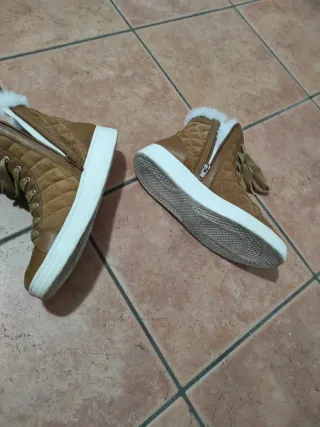 Stivaletti Geox marroni pelliccia