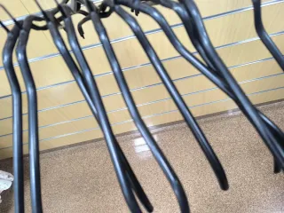 10 Uds Perchas Antideslizantes Negro/Plata