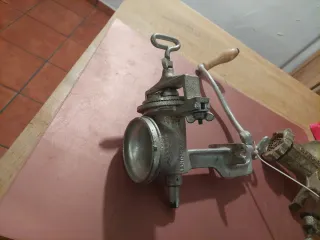 Picadora de carne manual vintage