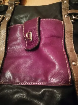 Borsa tracolla pelle nera e viola