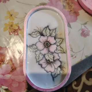 Vassoio in ceramica decorato floreale