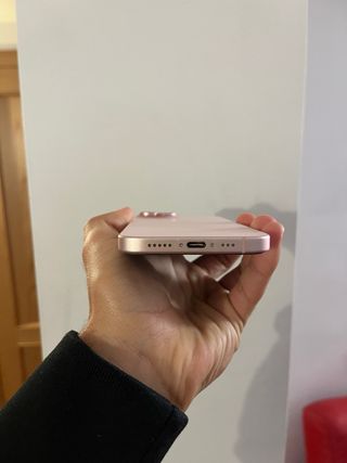 iPhone 15 Piezas Rosa