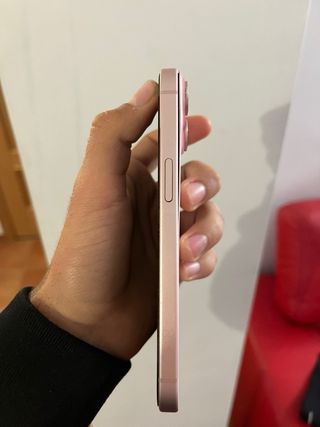 iPhone 15 Piezas Rosa