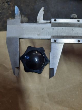 2 TORNILLOS PARA ASIENTOS DE PUCH Y OTRAS MARCAS