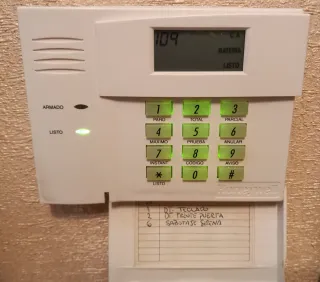 Central y teclado alarma