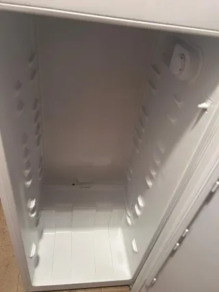 Nevera Beko Blanca 160cm  precio negociable