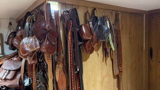 Lote de artículos de cuero caza