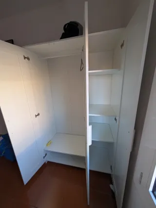 Armario IKEA BRIMNES blanco con espejo