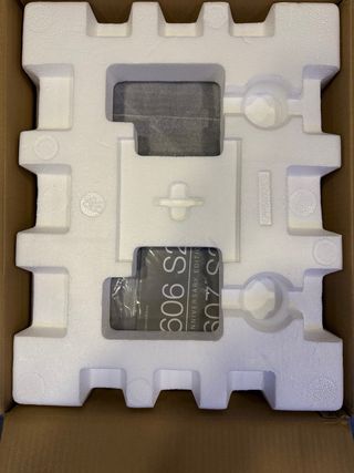 Bowers & Wilkins 606 S2 Anniversary Edition Negro