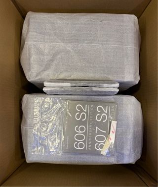 Bowers & Wilkins 606 S2 Anniversary Edition Negro