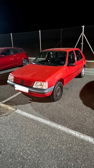 Peugeot 205 1998
