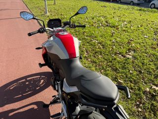 BMW F900R 2020 Muy equipada