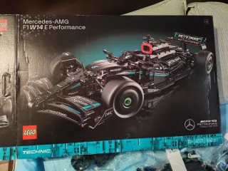 LEGO Technic Mercedes-AMG F1W14 E Performance NUOVO