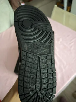 Nike Air x Travis Scott Black Red