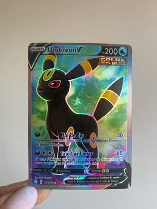 Carta Pokémon Umbreon V 138/203. Holografica