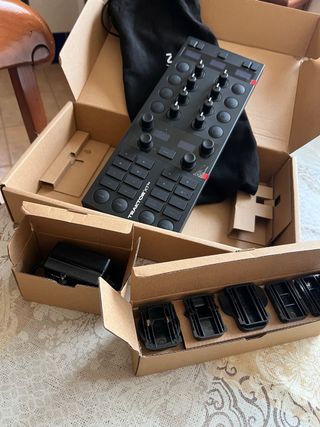 Controladora DJ Traktor X1 MK3 Nueva