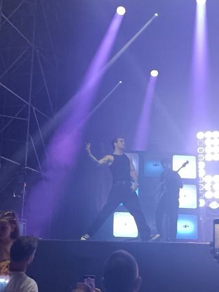 Gafas de sol del cantante Alvaro de Luna.