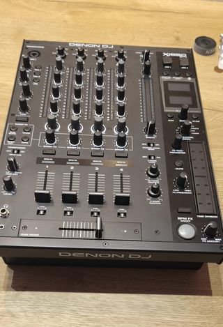 Denon DJ X1850 CON DESKSAVER