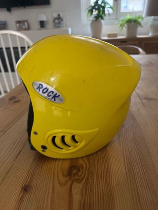 Casco esquí niño amarillo abeja