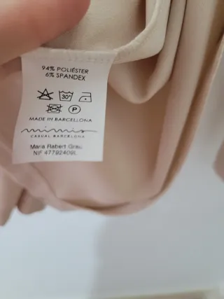 Conjunto blusa y camiseta beige Talla S