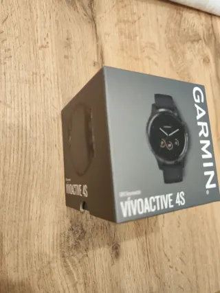 Caja Garmin Vivoactive 4S GPS Smartwatch