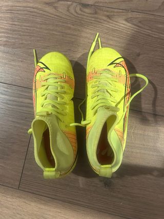 Scarpe da calcio Nike Mercurial per bambini taglia 32