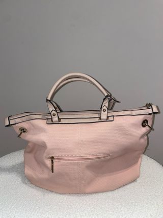 Borsa a spalla rosa con dettagli oro