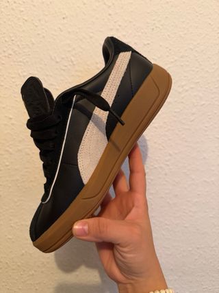 Zapatillas Puma Negras y Marrones