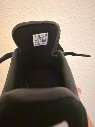 Zapatillas Puma Negras y Marrones