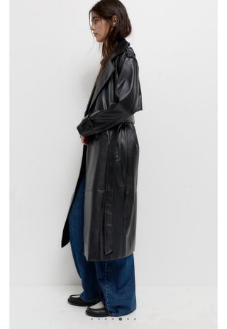 Gabardina Piel Sintética Pull&Bear Negra