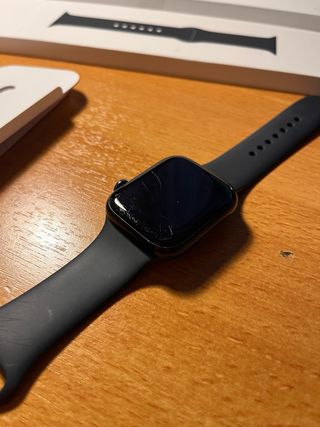 Apple Watch Series 8 45mm Cellular + Solo Loop y +