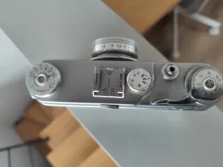 Cámara Analógica FOCA Plata y Negra y agfa Karat