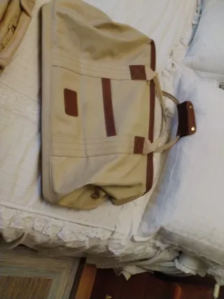 Portatrajes y maletín de viaje