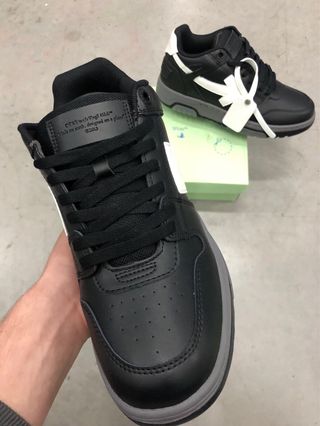 Zapatillas Off-White Negras y Blancas