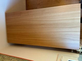 Escritorio de madera robusta