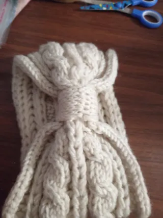 Fascia lana acrilico beige lavorazione trecce