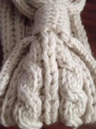 Fascia lana acrilico beige lavorazione trecce