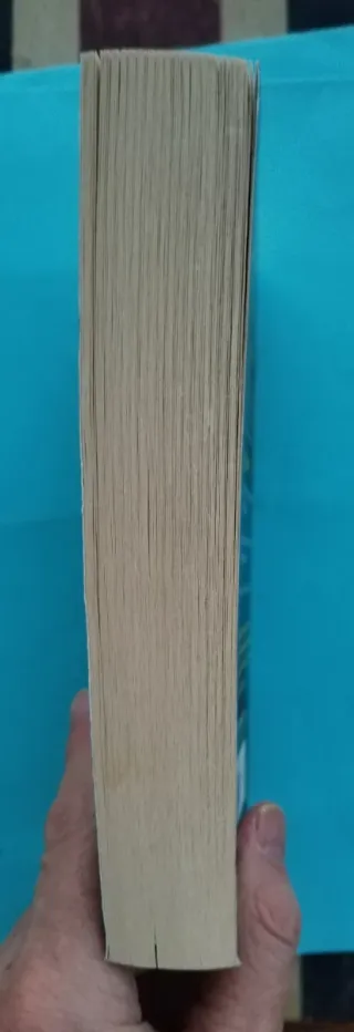 Libro en Ingles "Stay Alive" by Simon Kernick