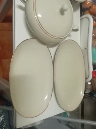 Lote de 9 platos,sopera,ensaladera,cuencos nuevos