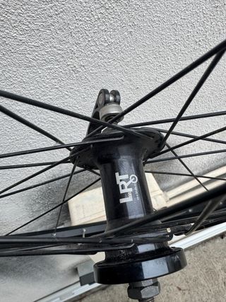 Ruota anteriore MTB 26” disc 36 raggi - 6 fori 135