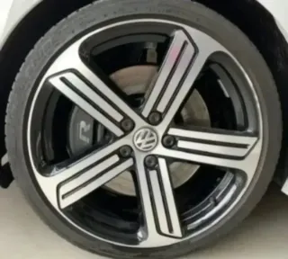 TAPABUJES CENTRO RUEDA LLANTA VOLKSWAGEN 5G0601171