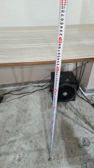 Mesa de diseño madera y metal